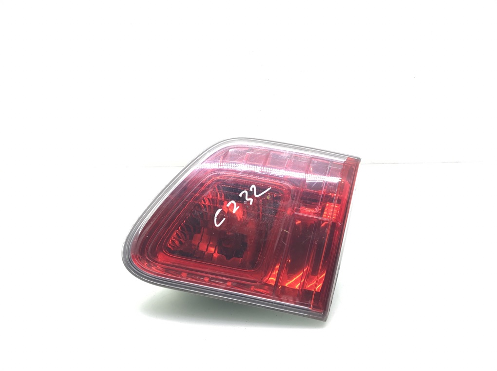 Фонарь крышки багажника правый для Toyota Avensis, 2013 г. 2.0 D-4D дизель б/у