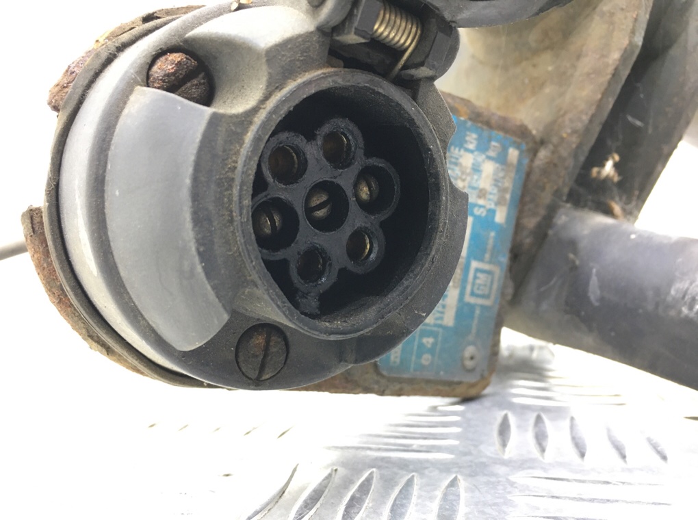 Прицепное устройство (фаркоп) для Opel Combo, 2005 г. 1.3 CDTi дизель б/у — фото 6