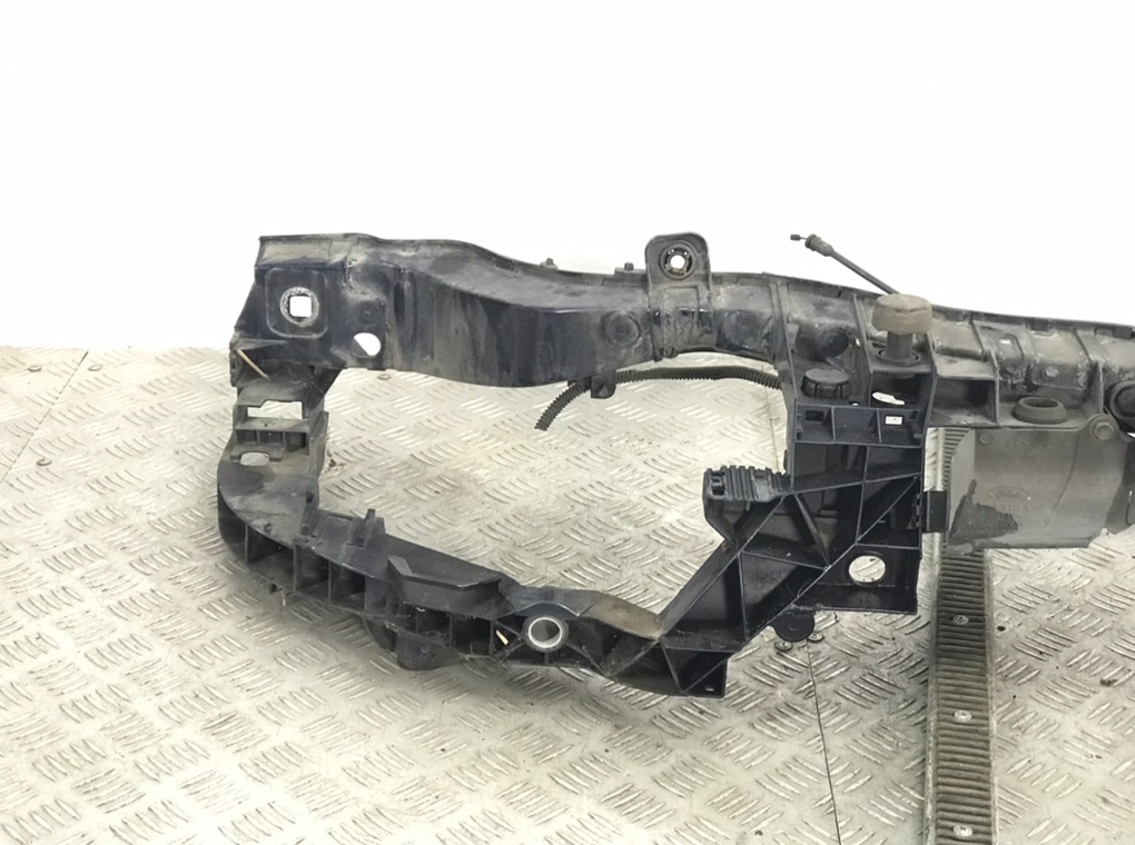 Панель передняя (телевизор) для Ford Focus, 2012 г. 1.6 TDCi бензин б/у — фото 3