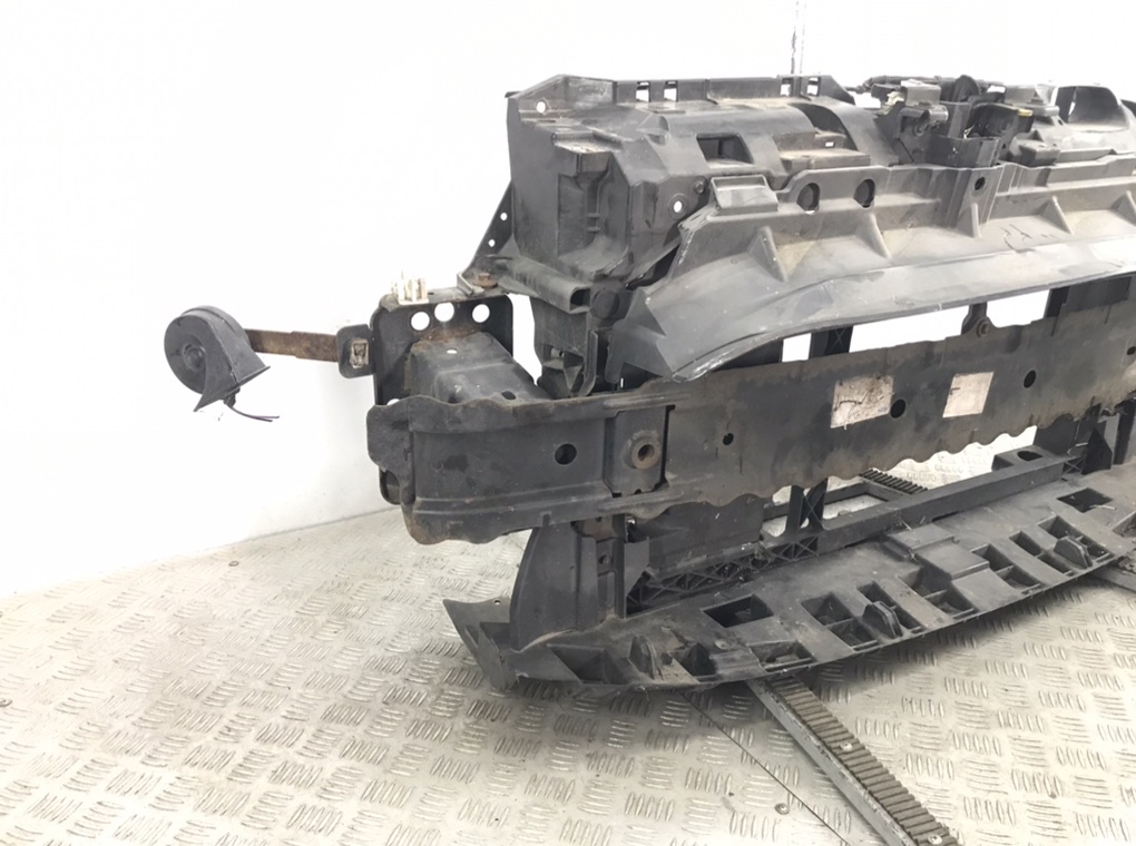 Панель передняя (телевизор) для Ford Fiesta, 2010 г. 1.2 i бензин б/у — фото 3