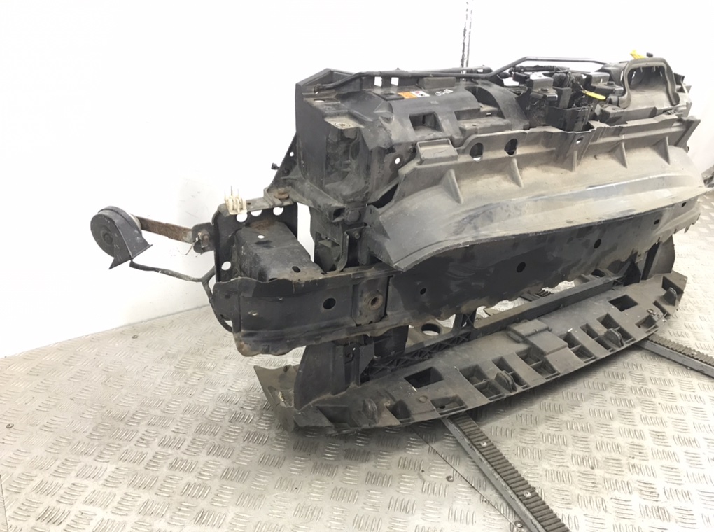 Панель передняя (телевизор) для Ford Fiesta, 2010 г. 1.2 i бензин б/у — фото 3
