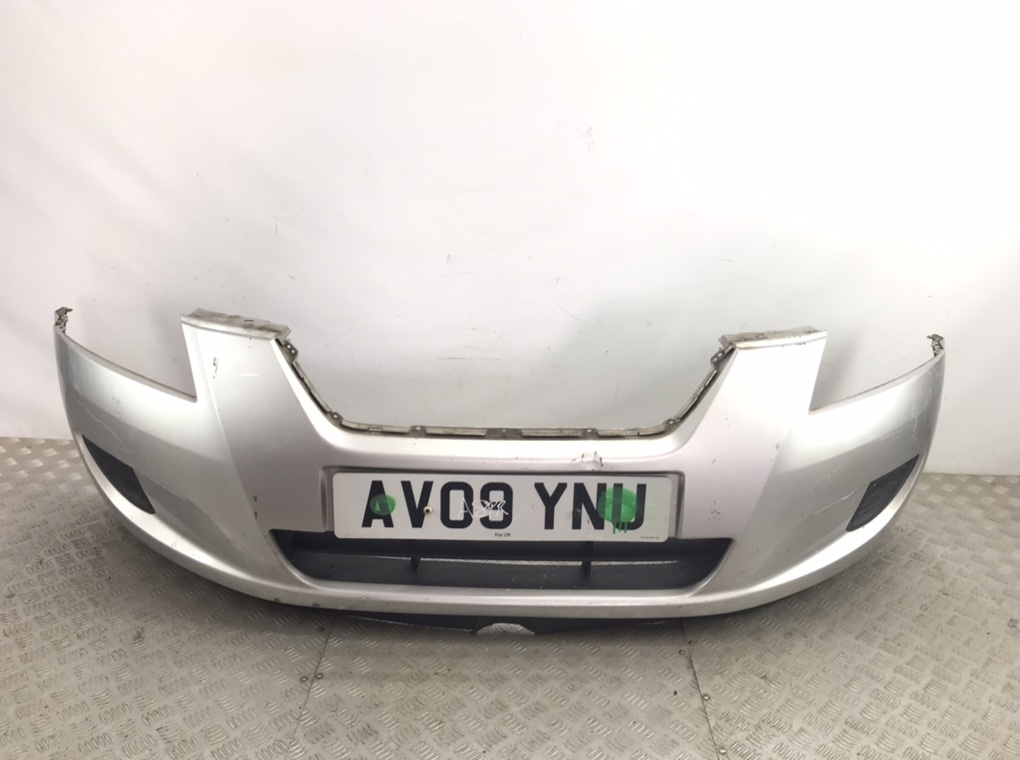 Бампер передний для Kia Ceed, 2009 г. 1.6 i бензин б/у