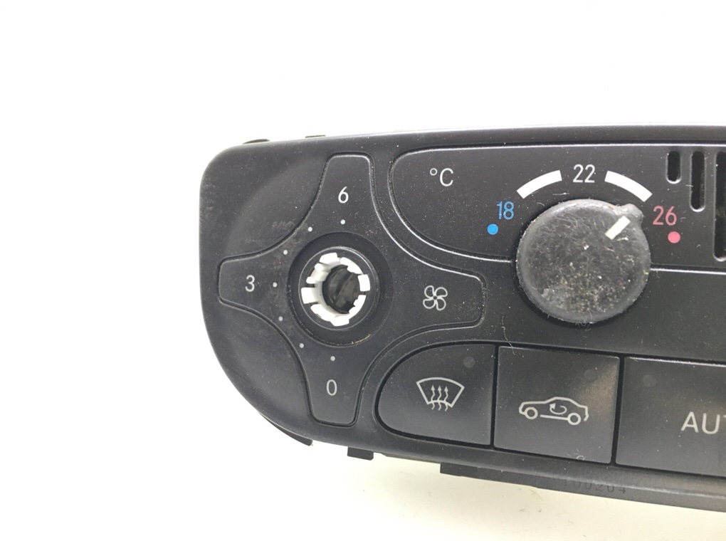 Блок управления печки/климат-контроля для Mercedes C W203, 2004 г. 1.8 i бензин б/у — фото 6