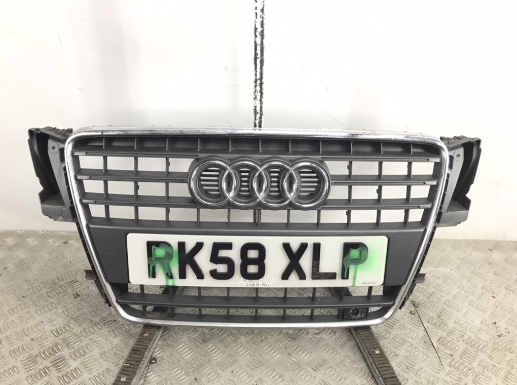 Решетка радиатора для Audi A5, 2008 г. 2.7 TDI дизель б/у