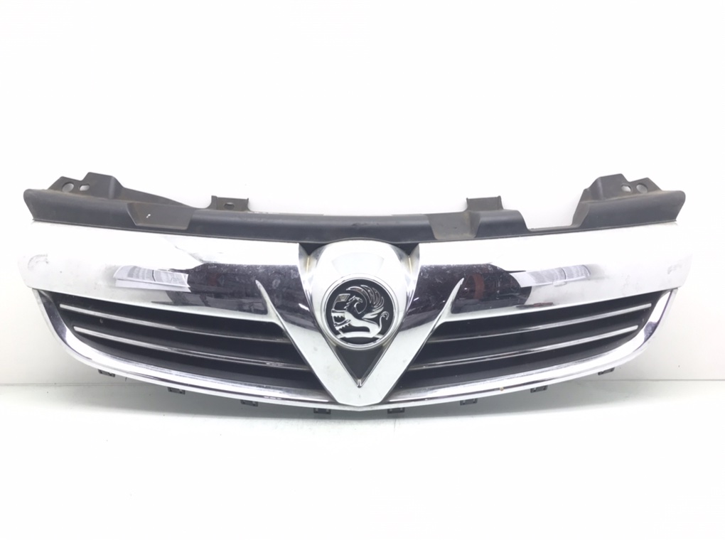 Решетка радиатора для Opel Zafira, 2010 г. 1.6 i бензин б/у