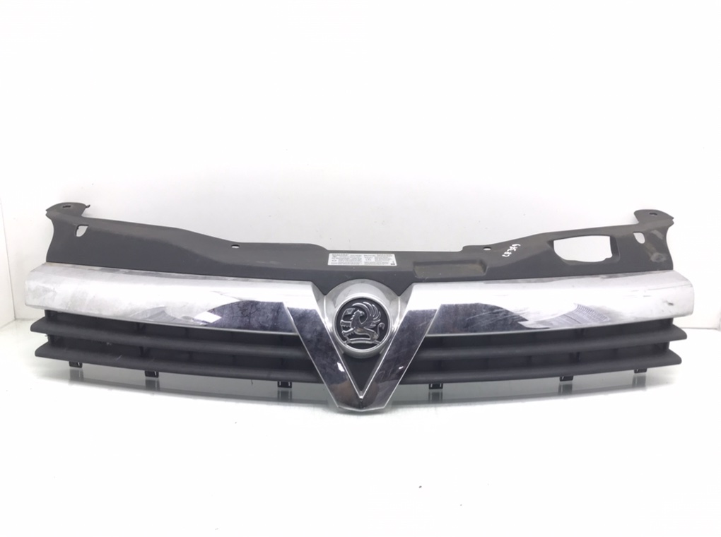 Решетка радиатора для Opel Astra, 2005 г. 1.8 i бензин б/у