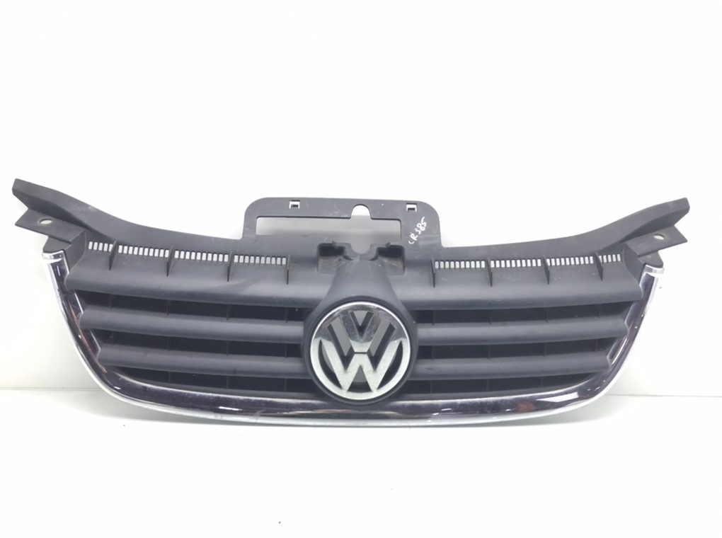 Решетка радиатора для Volkswagen Touran, 2006 г. 2.0 FSI бензин б/у