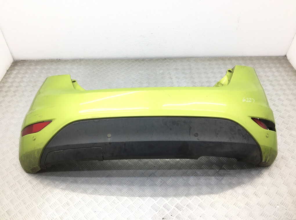 Бампер задний для Ford Fiesta, 2010 г. 1.4 TDCi дизель б/у