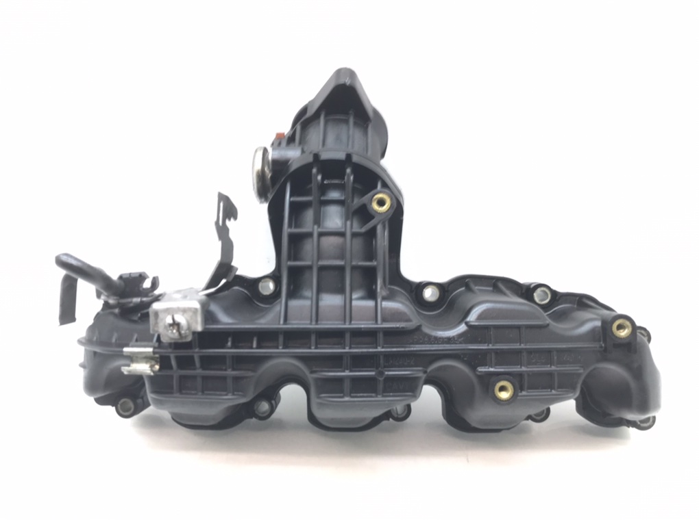 Коллектор впускной для Volkswagen Passat, 2012 г. 1.6 TDi дизель б/у