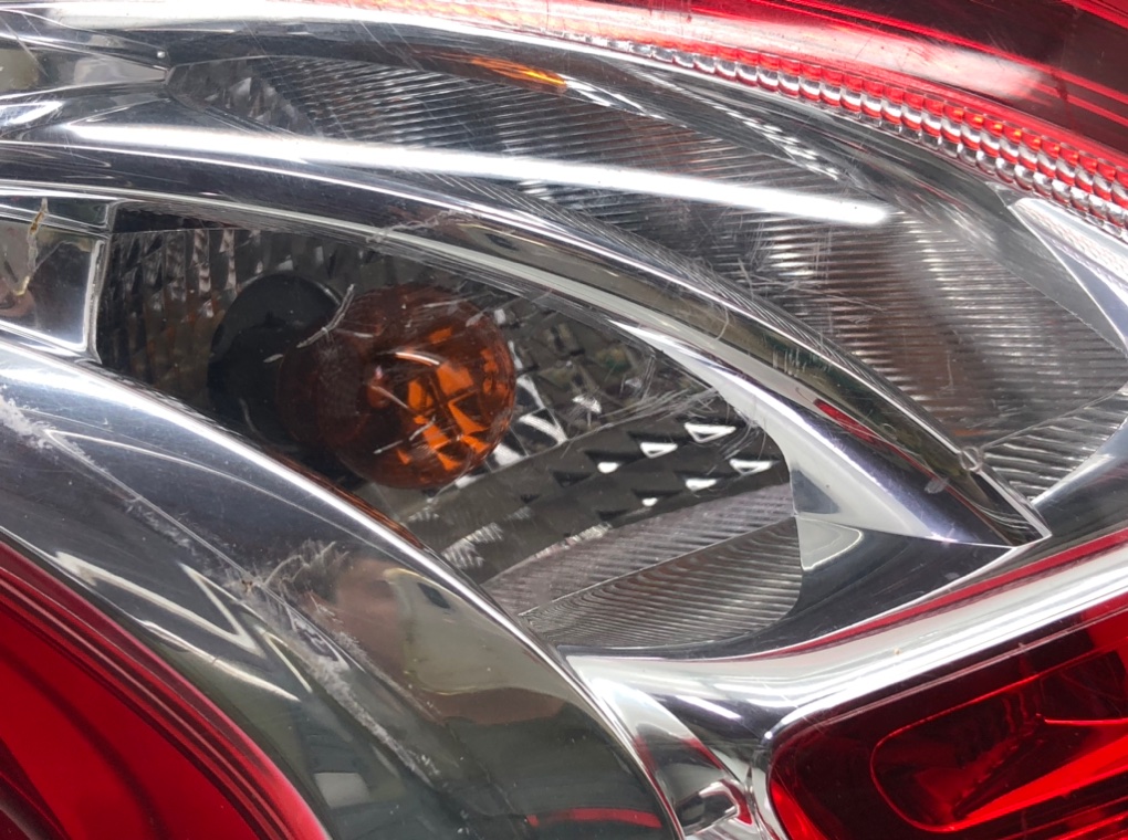 Фонарь задний левый для Peugeot 208, 2014 г. 1.2 i бензин б/у — фото 4