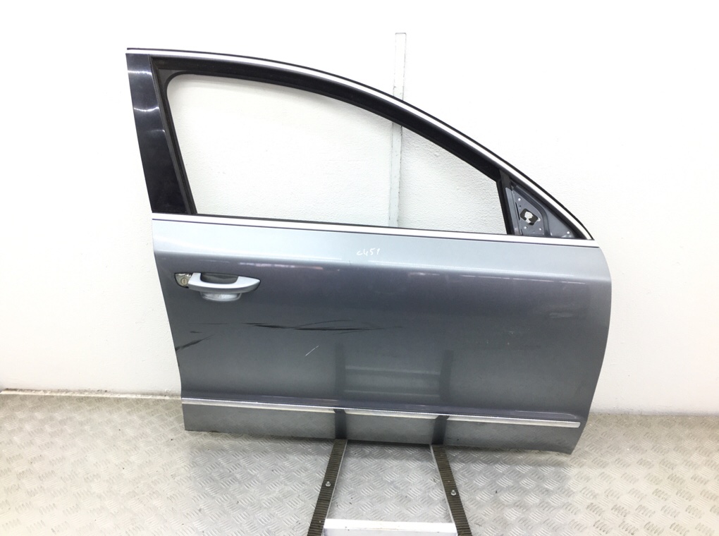 Дверь передняя правая для Skoda Superb, 2009 г. 2.0 TDi дизель б/у