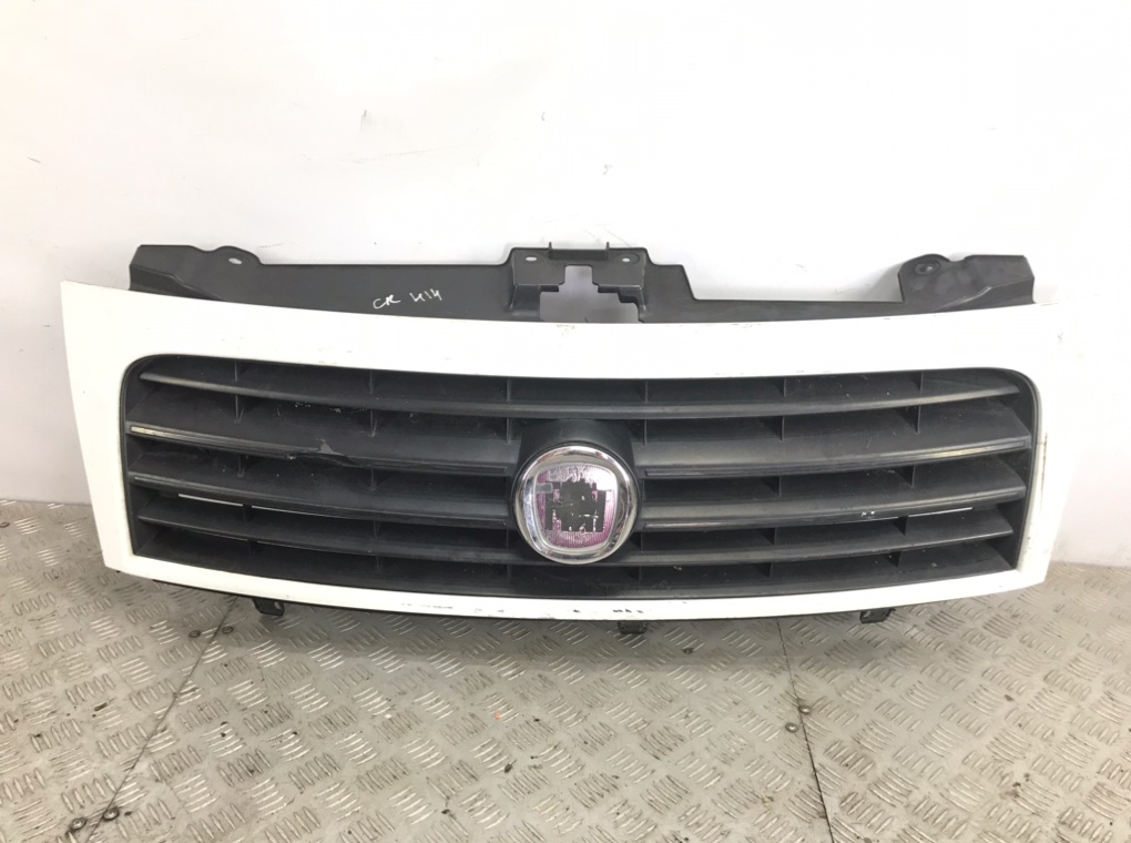 Решетка радиатора для Fiat Scudo, 2008 г. 2.0 JTD дизель б/у