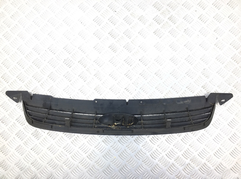 Решетка радиатора для Ford Focus, 2010 г. 1.6 TDCi дизель б/у — фото 3