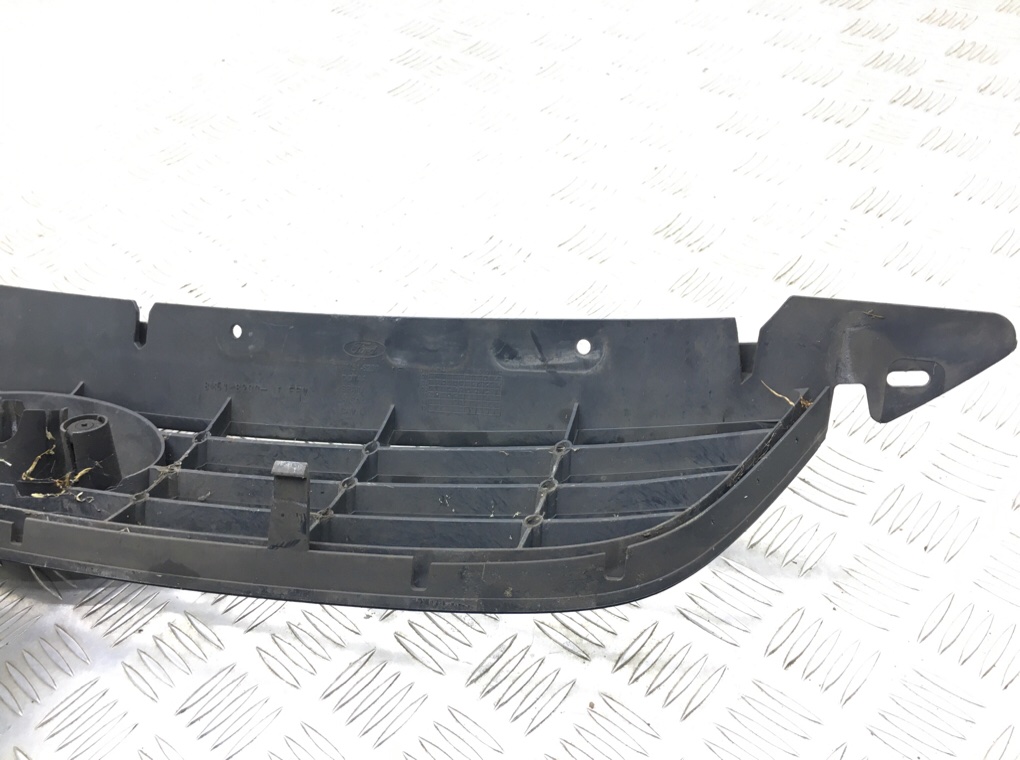 Решетка радиатора для Ford Focus, 2010 г. 1.6 TDCi дизель б/у — фото 4