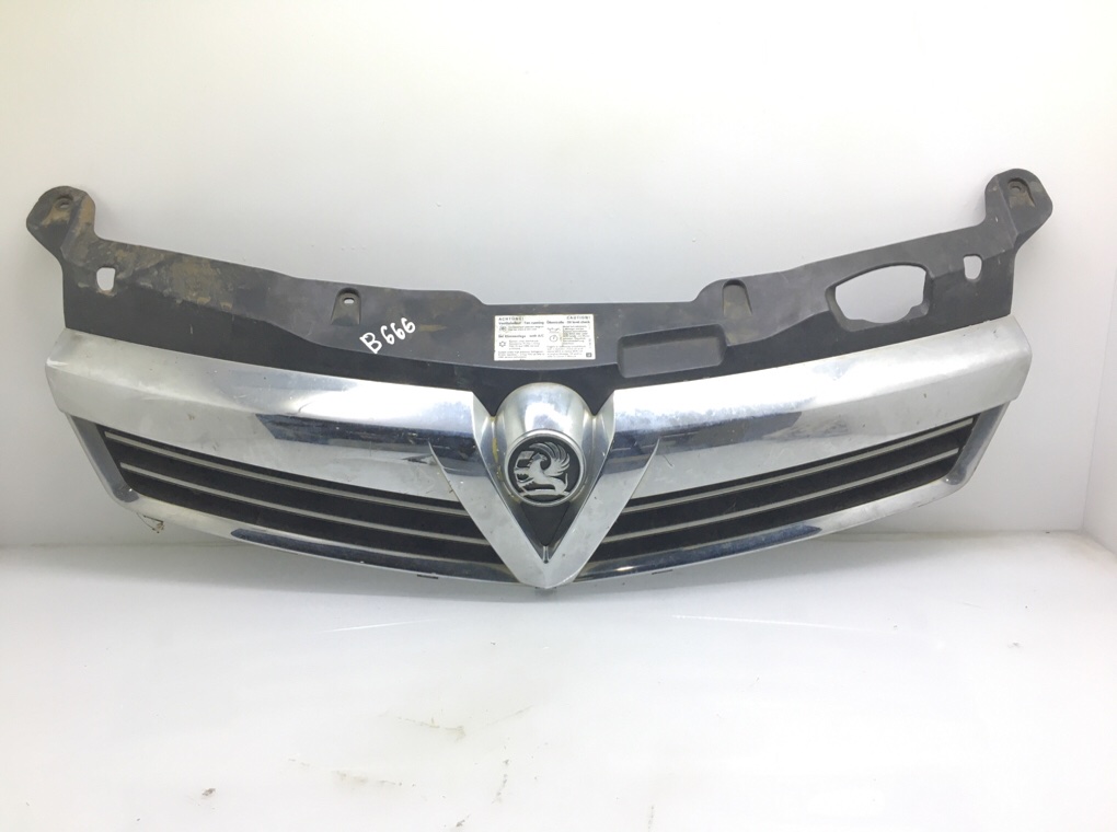 Решетка радиатора для Opel Astra, 2008 г. 1.7 CDTi дизель б/у