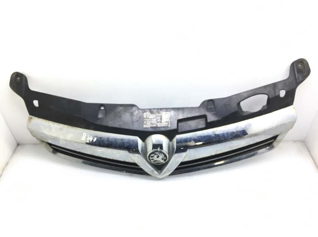 Решетка радиатора для Opel Astra, 2009 г. 1.7 CDTi дизель б/у — фото 2
