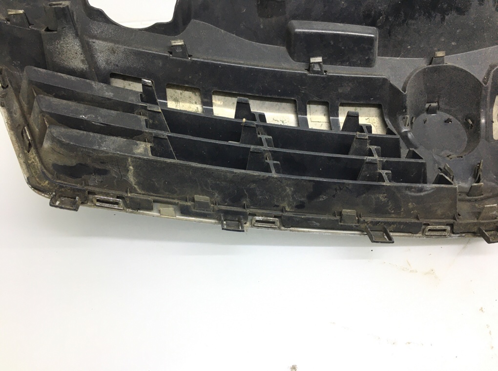 Решетка радиатора для Opel Astra, 2009 г. 1.7 CDTi дизель б/у — фото 5