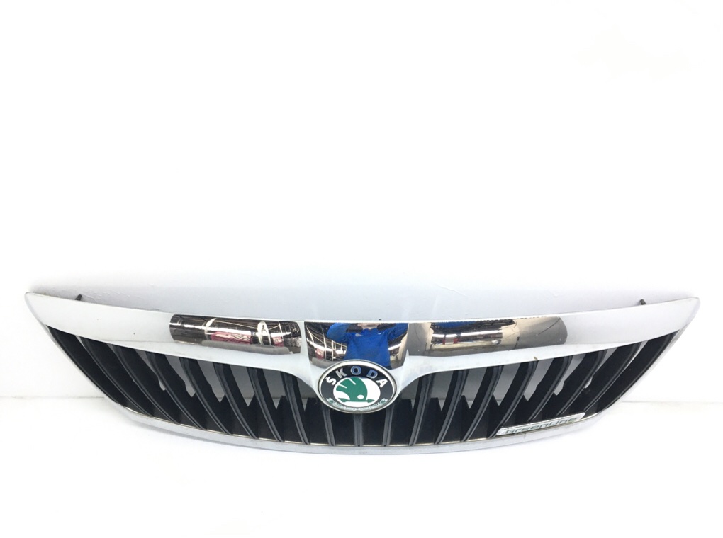 Решетка радиатора для Skoda Octavia, 2012 г. 1.6 TDi дизель б/у — фото 2