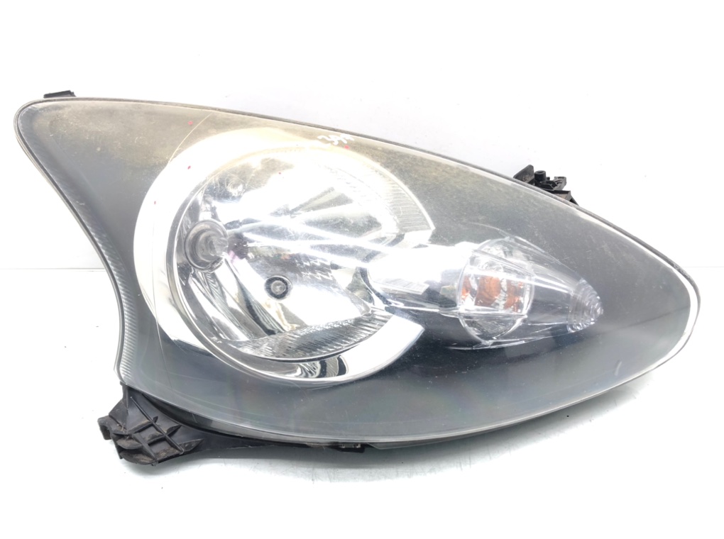 Фара правая для Toyota Aygo, 2010 г. 1.0 i бензин б/у