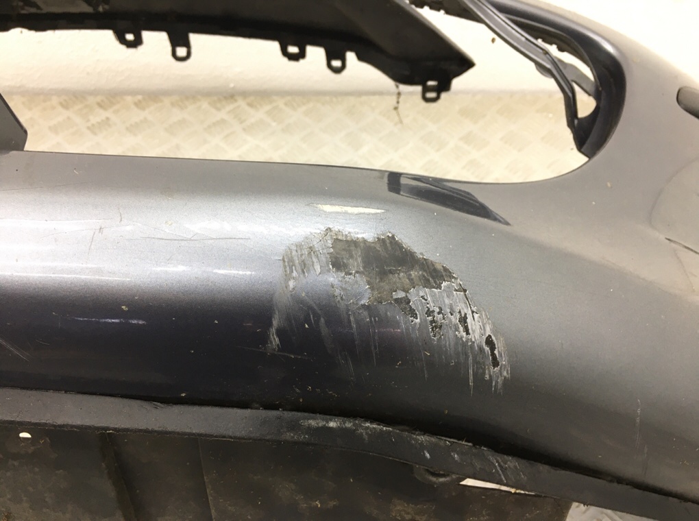 Бампер передний для Peugeot 308, 2010 г. 1.6 HDi дизель б/у — фото 10