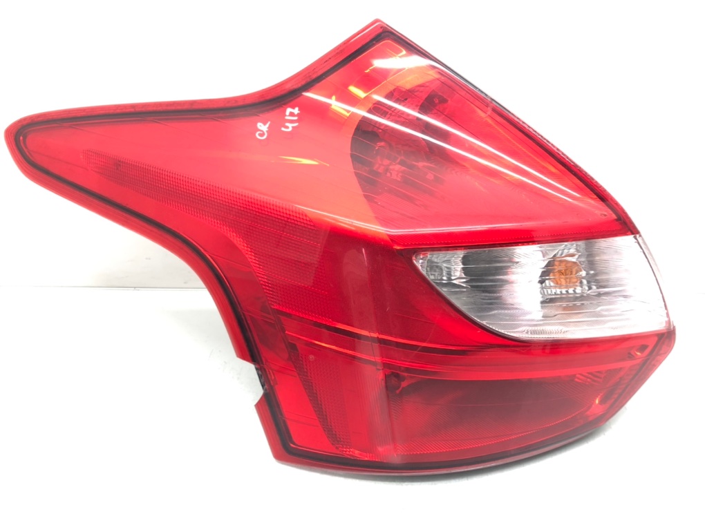 Фонарь задний левый для Ford Focus, 2012 г. 1.6 TDCi бензин б/у