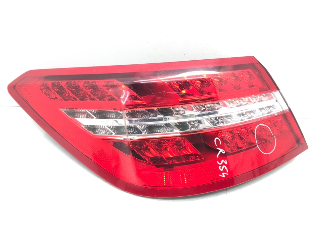 Фонарь задний левый для Mercedes E C207, 2012 г. 2.2 CDi дизель б/у