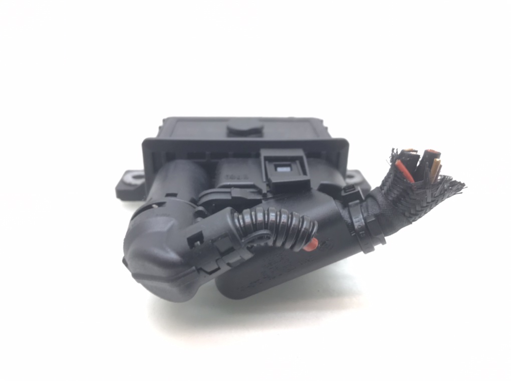 Реле накала свечей для BMW 1 E87/E81/E82/E88, 2008 г. 2.0 TD дизель б/у — фото 3