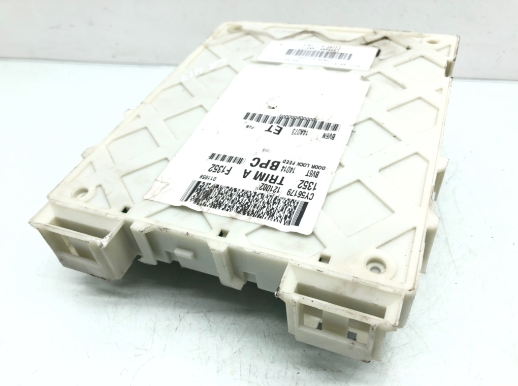 Блок предохранителей для Ford Focus, 2012 г. 1.6 TDCi бензин б/у — фото 4