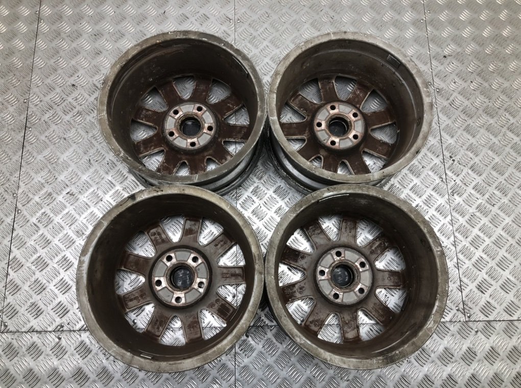 Диски литые R15 для Volkswagen Passat (7.0Jx15 5x112 ET37 DIA57.1) б/у — 4 шт. — фото 2
