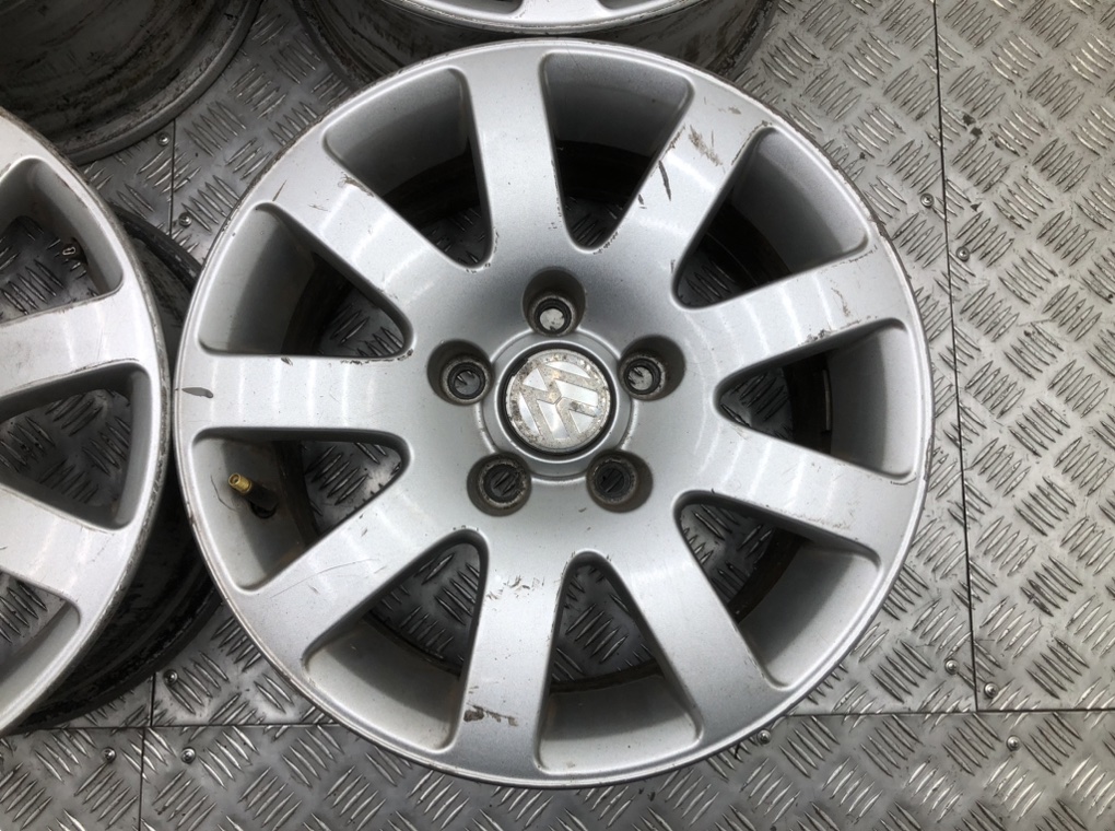 Диски литые R15 для Volkswagen Passat (7.0Jx15 5x112 ET37 DIA57.1) б/у — 4 шт. — фото 3