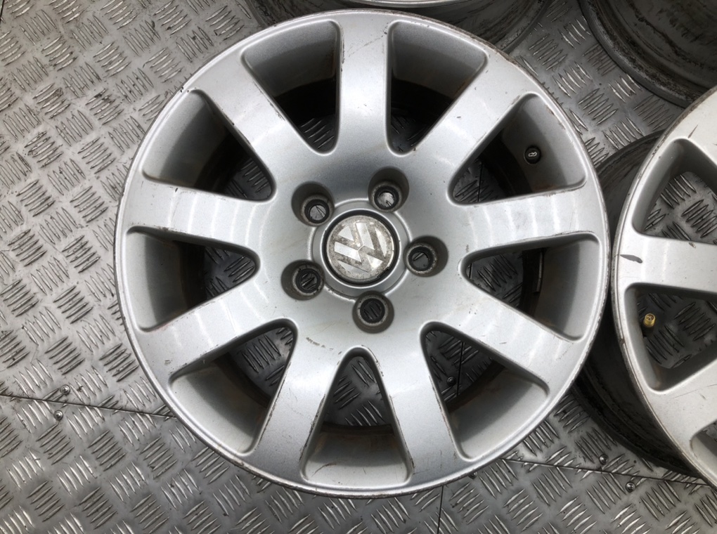 Диски литые R15 для Volkswagen Passat (7.0Jx15 5x112 ET37 DIA57.1) б/у — 4 шт. — фото 4