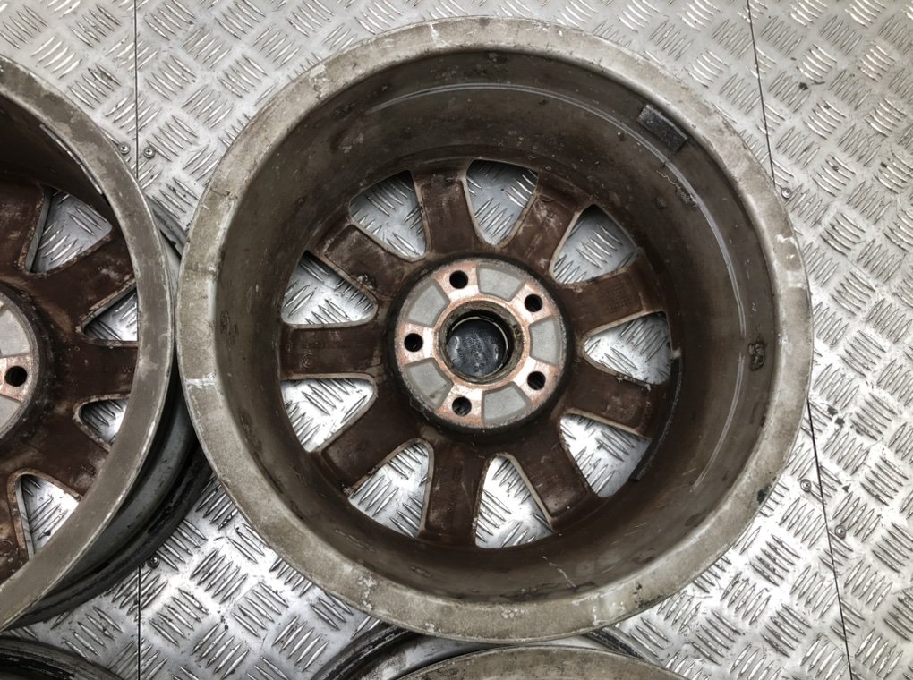Диски литые R15 для Volkswagen Passat (7.0Jx15 5x112 ET37 DIA57.1) б/у — 4 шт. — фото 10