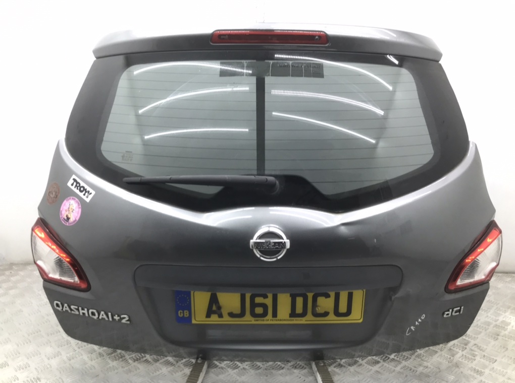 Крышка багажника для Nissan Qashqai+2, 2012 г. 1.6 DCi дизель б/у