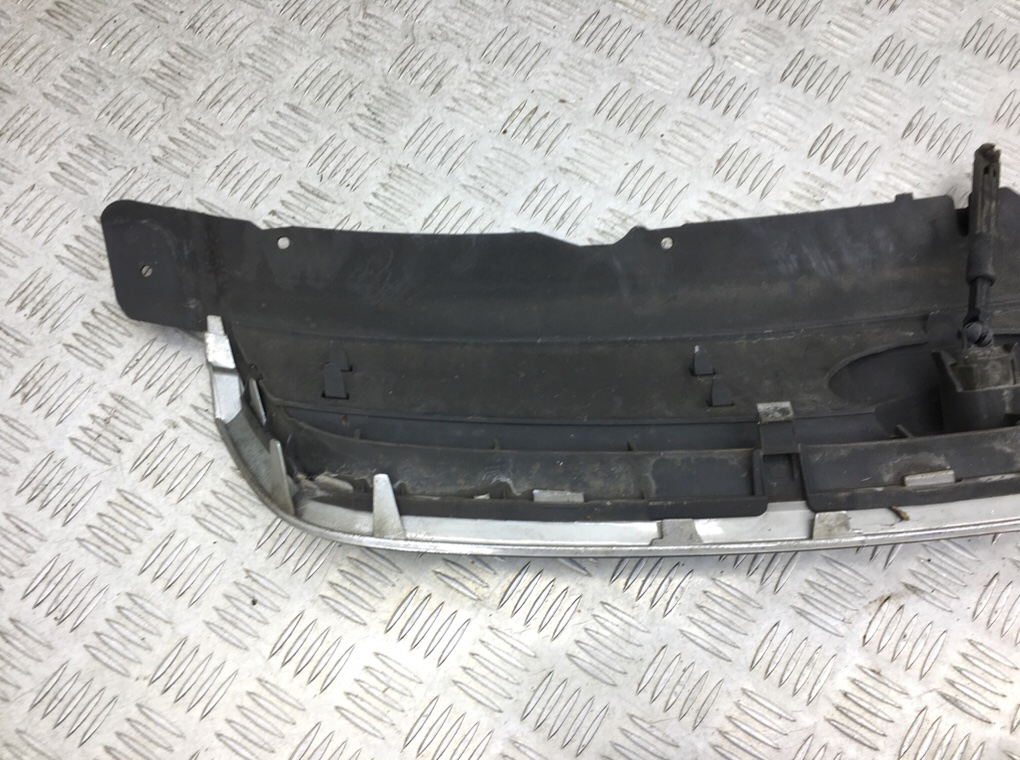 Решетка радиатора для Ford Kuga, 2012 г. 2.0 TDCi дизель б/у — фото 4