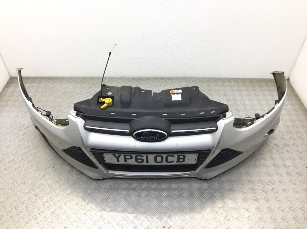 Бампер передний для Ford Focus, 2011 г. 1.6 TDCi дизель б/у — фото 2