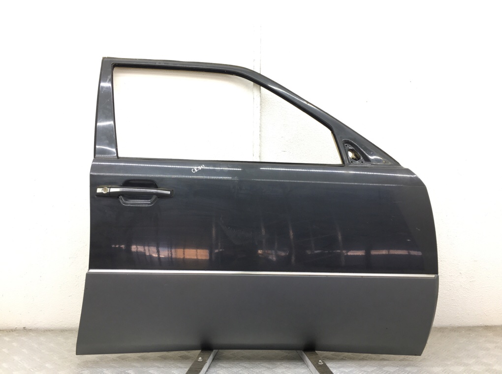 Дверь передняя правая для Mercedes E W124, 1990 г. 3.0 i бензин б/у