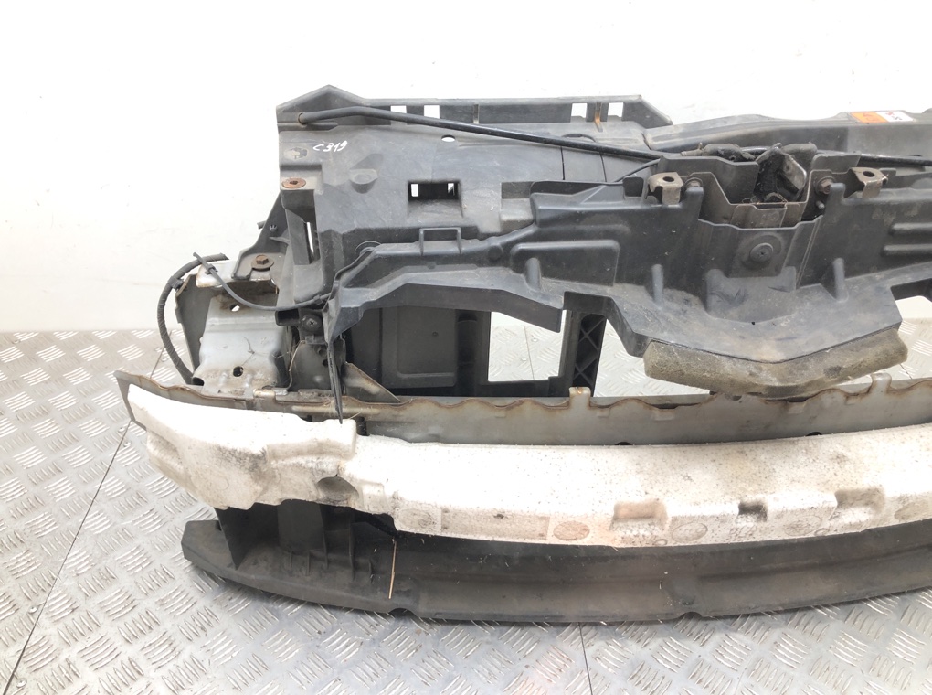 Панель передняя (телевизор) для Mazda 2, 2008 г. 1.3 i бензин б/у — фото 2