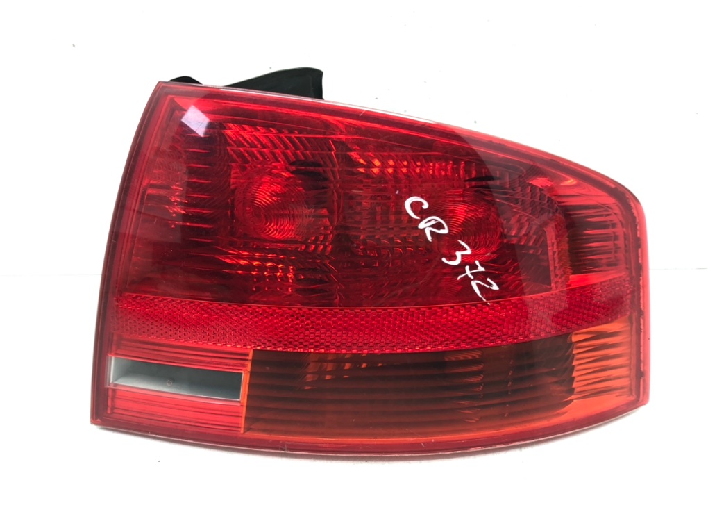 Фонарь задний правый для Audi A4, 2007 г. 2.0 TDi дизель б/у