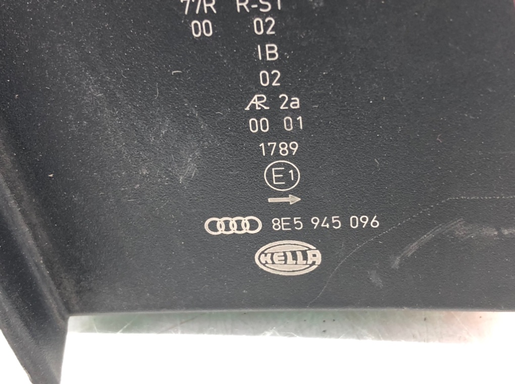 Фонарь задний правый для Audi A4, 2007 г. 2.0 TDi дизель б/у — фото 5