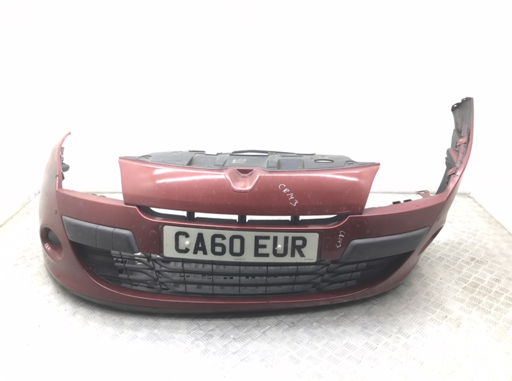 Бампер передний для Renault Megane, 2011 г. 1.6 i бензин б/у