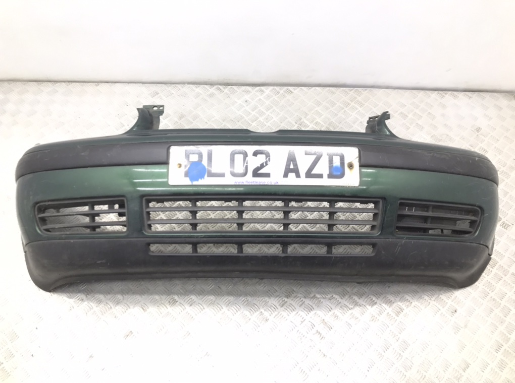 Бампер передний для Volkswagen Golf, 2002 г. 1.9 TDi дизель б/у