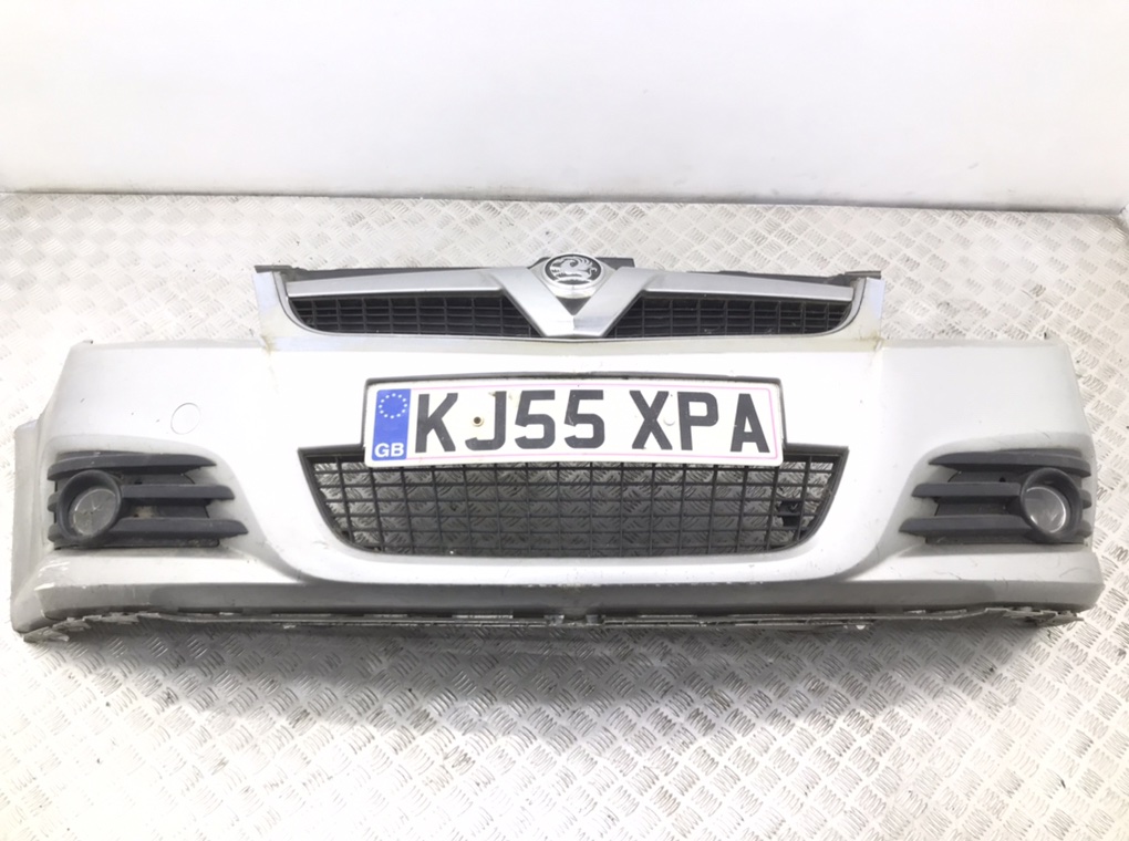 Бампер передний для Opel Vectra, 2005 г. 1.8 i бензин б/у