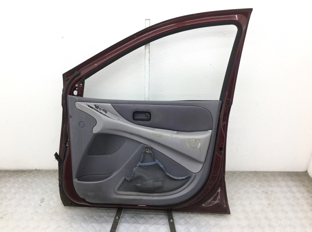 Дверь передняя правая для Nissan Almera Tino, 2003 г. 1.8 i бензин б/у — фото 4
