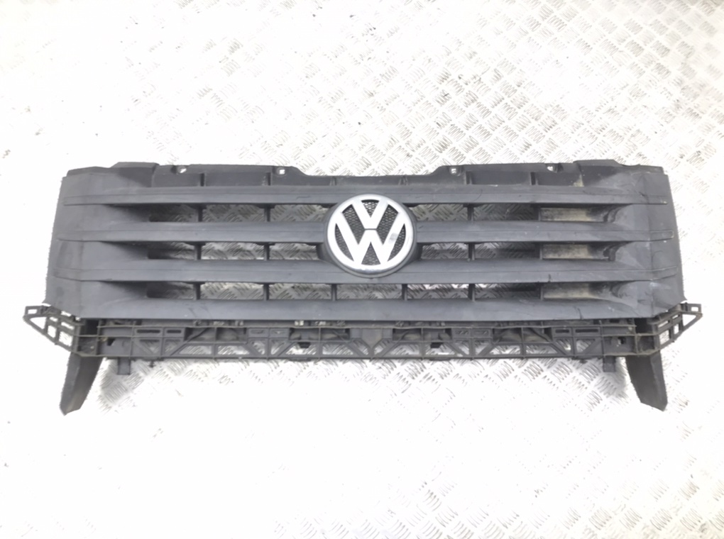 Решетка радиатора для Volkswagen Crafter, 2012 г. 2.0 TDi дизель б/у