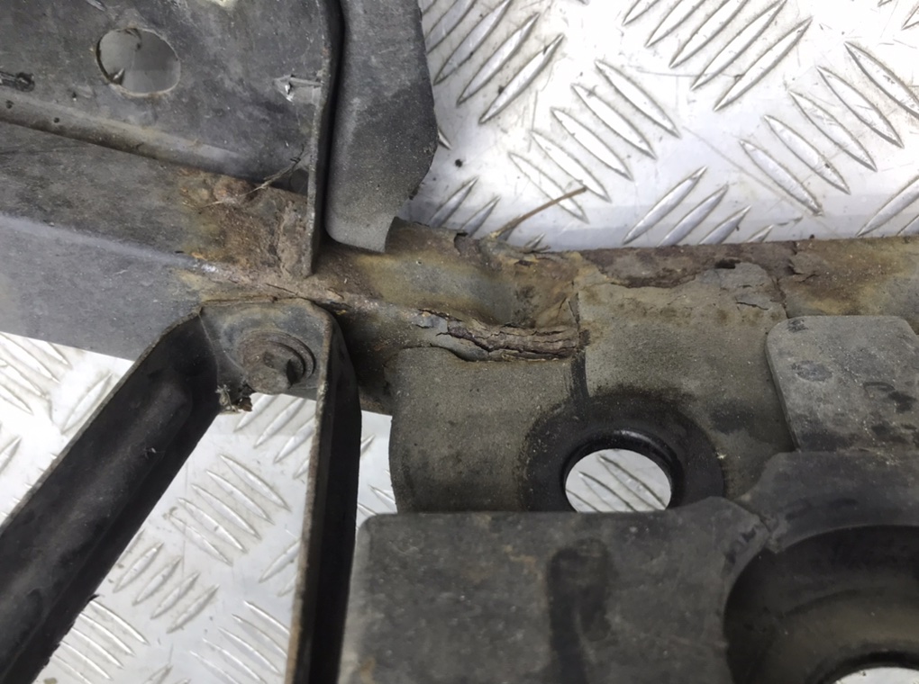 Панель передняя (телевизор) для Nissan Qashqai+2, 2012 г. 1.6 DCi дизель б/у — фото 8