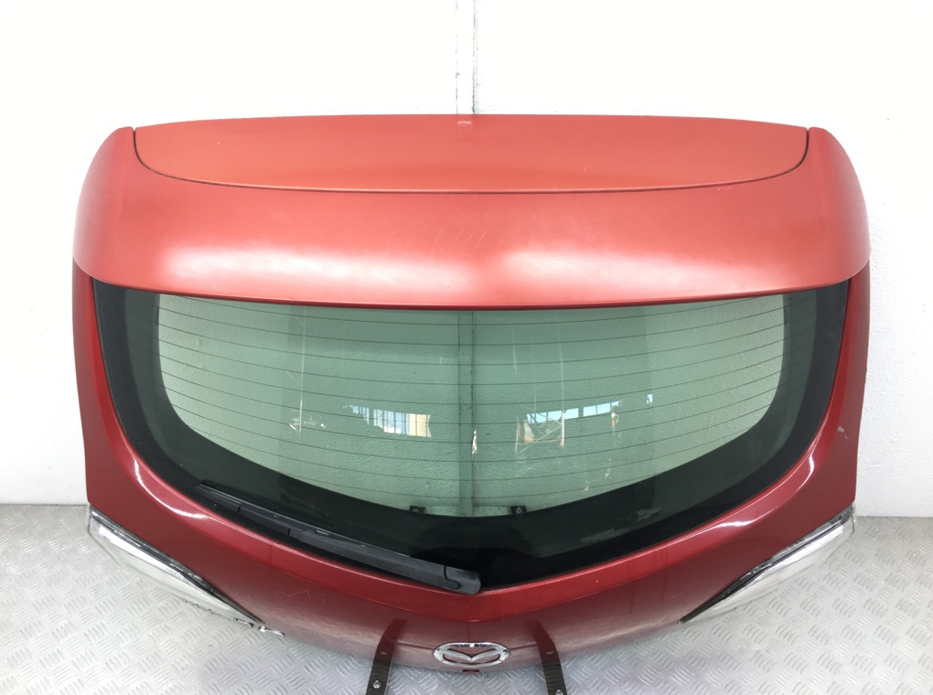 Крышка багажника для Mazda 3, 2012 г. 1.6 TD дизель б/у — фото 2