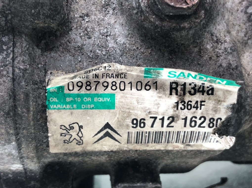 Компрессор кондиционера для Peugeot 207, 2010 г. 1.4 HDi дизель б/у — фото 5