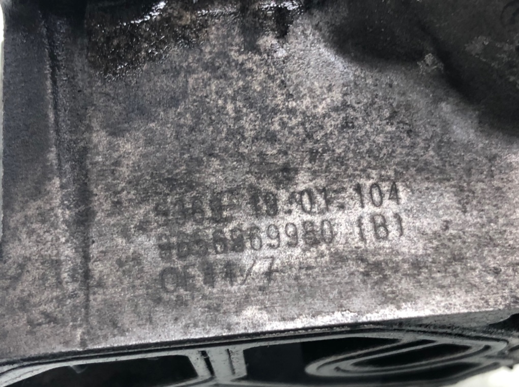 Корпус масляного фильтра для Peugeot 207, 2010 г. 1.4 HDi дизель б/у — фото 5