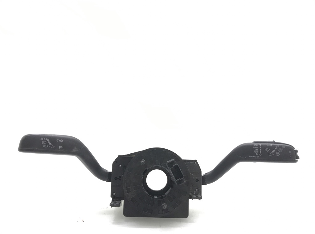 Переключатель подрулевой (стрекоза) для Seat Ibiza, 2010 г. 1.4 i бензин б/у