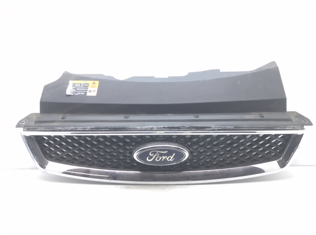 Решетка радиатора для Ford Focus, 2004 г. 1.6 TDCi дизель б/у